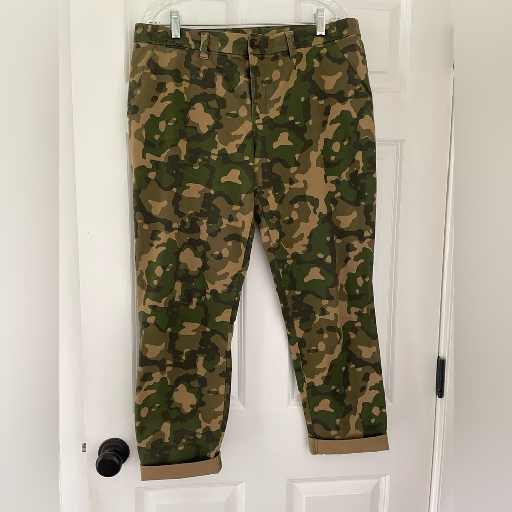 Gap Camouflage Print Pants size 12